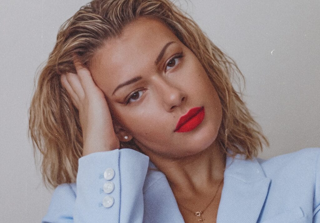 Foco no olhar: fox eyes sem cortes com Ultraformer